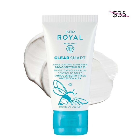 JAFRA ROYAL Clear Smart Shine Control Sunscreen Broad Spectrum SPF25 Retail: $39 - Picture 2 of 7
